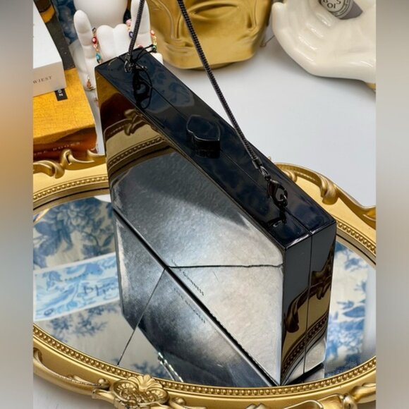 🆕 LULU GUINNESS 🧿 NWT Cassie Striped Black & Mother of Pearl Perspex Clutch - Picture 7 of 15